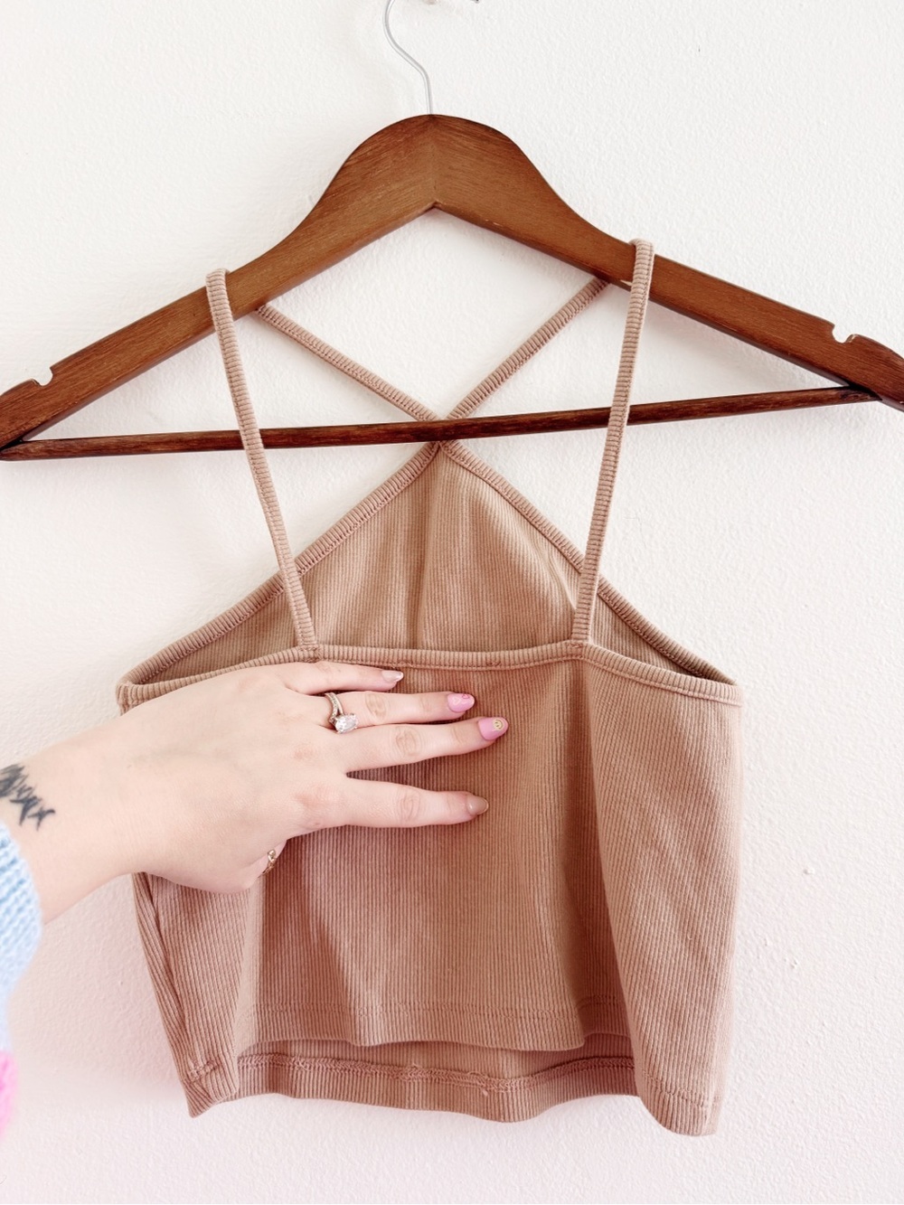 Zara Tan Ribbed Spaghetti-Strap Cropped Cami size large - Picture 2 of 3
